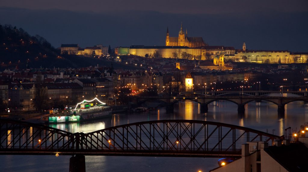 Vyšehrad - pohled na Pražský hrad