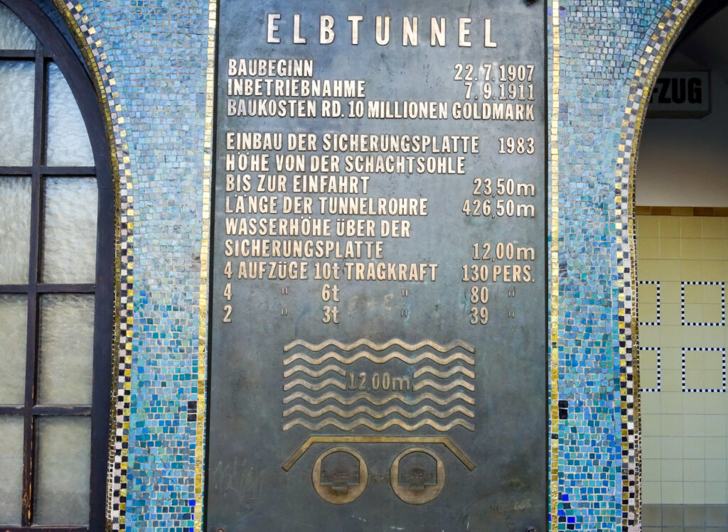 Hamburk - St. Pauli Elbtunnel