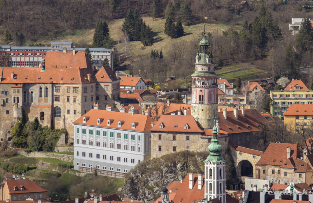 Český Krumlov -Pohled z Křížové hory na centrum