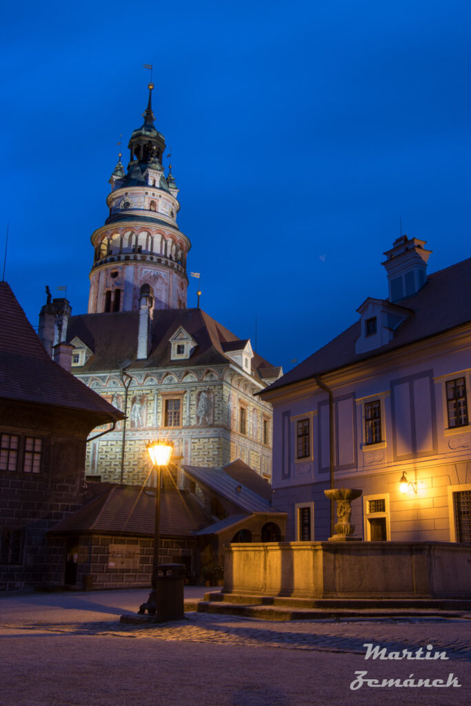 Český Krumlov - Noční hradní věž