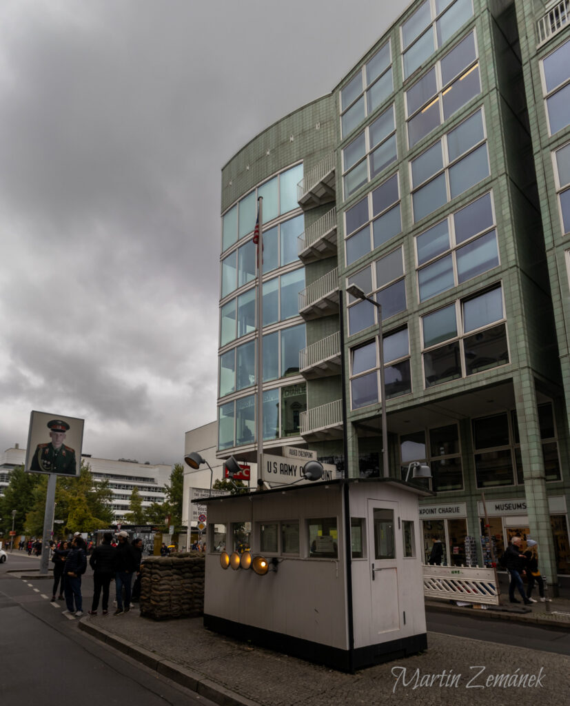 Berlin - Checkpoint Charlie