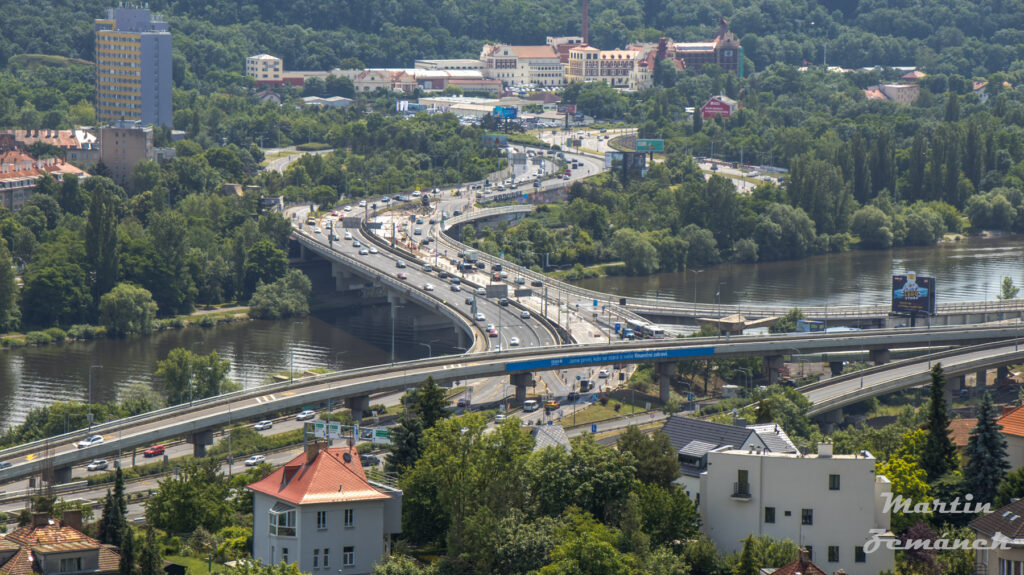 Prokopské údolí - Výhled od Zlíchovského kostela