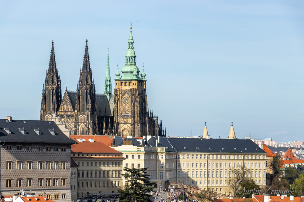 Praha - Hrad z Petřínských sadů