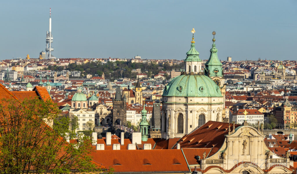 Praha - Sv. Mikuláš z Hradčanského náměstí