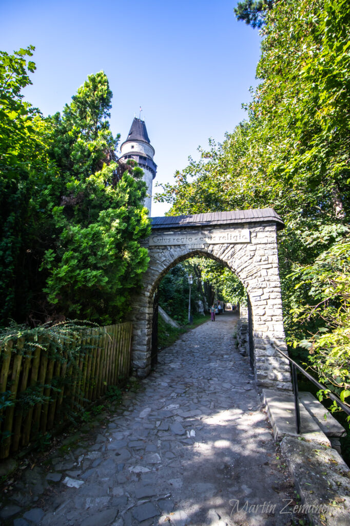 Štramberk - cesta k rozhledně