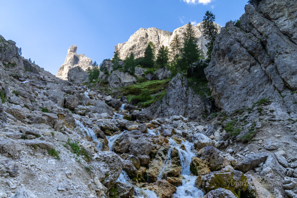 Dolomity - Corvana in Badia (cesta k chatě)