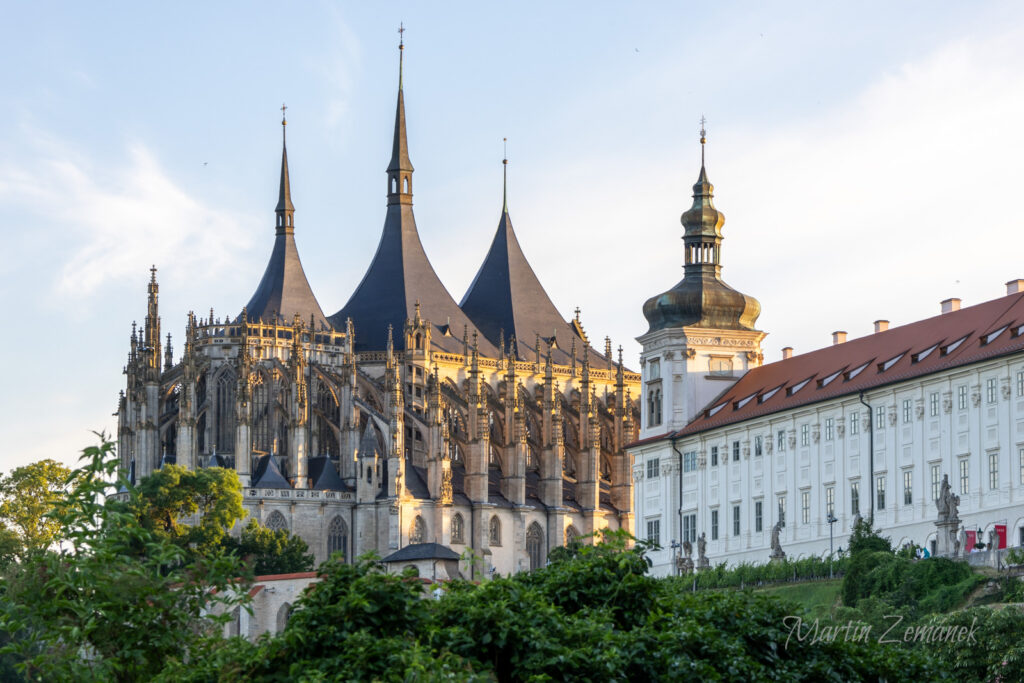 Kutná Hora - Chrám Sv. Barbory s Jezuickou kolejí