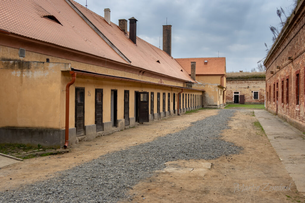 Terezín - Ženský dvůr, samotky
